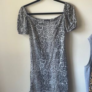 Snake skin puffer mini